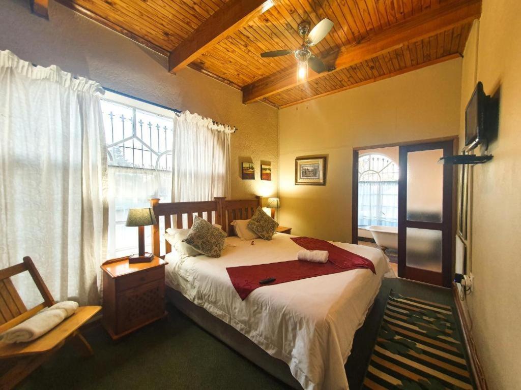 Just Tiffany Guest House & Conference Facility Potchefstroom Buitenkant foto